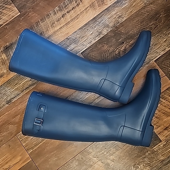 Tall Hunter Boots - Picture 2 of 8